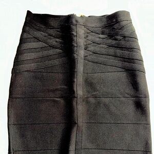 Bebe pencil skirt